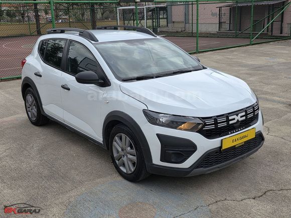 E K GARAJ'dan 2023 DACİA SANDERO STEPWAY 1.0TCE ESSENTİAL