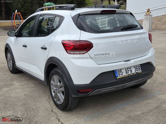 E K GARAJ'dan 2023 DACİA SANDERO STEPWAY 1.0TCE ESSENTİAL