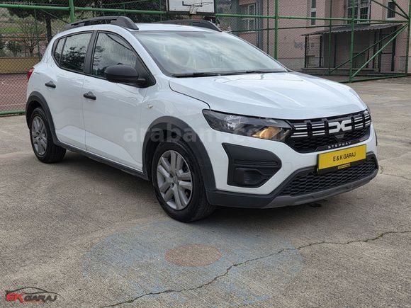E K GARAJ'dan 2023 DACİA SANDERO STEPWAY 1.0TCE ESSENTİAL