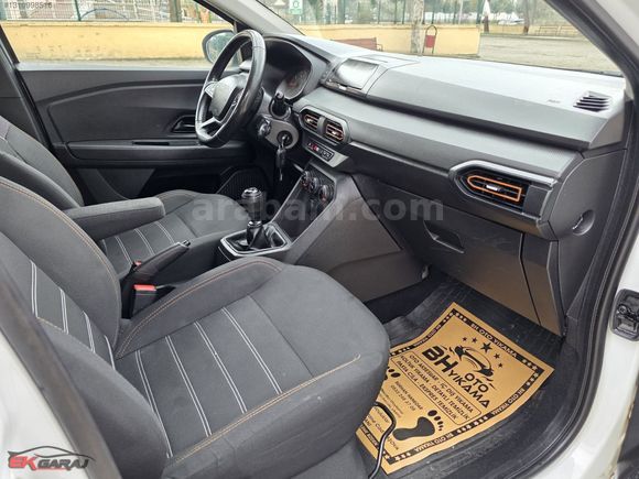 E K GARAJ'dan 2023 DACİA SANDERO STEPWAY 1.0TCE ESSENTİAL