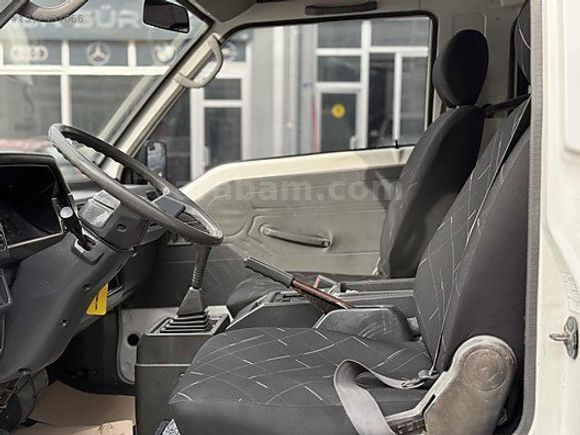 Mitsubishi L 300