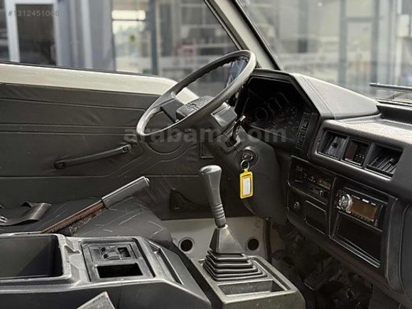 Mitsubishi L 300