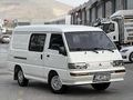 Mitsubishi L 300