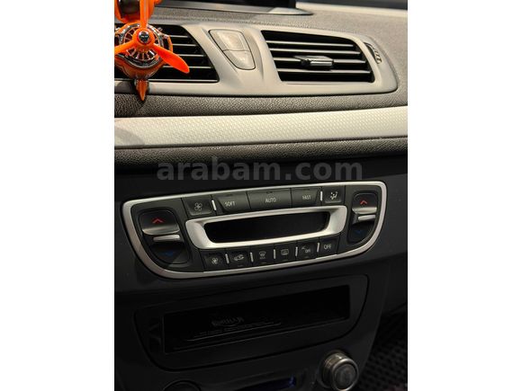 Özel Plaka Megane 3 Coupe 125.000km 2. Sahibinden 