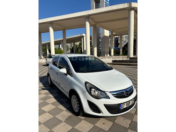 TEMİZ AİLE ARACI  MASRAFSIZ OPEL CORSA 1.3 CDTİ 2013