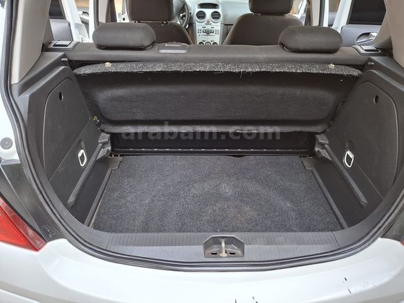 TEMİZ AİLE ARACI  MASRAFSIZ OPEL CORSA 1.3 CDTİ 2013
