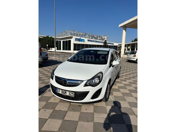TEMİZ AİLE ARACI  MASRAFSIZ OPEL CORSA 1.3 CDTİ 2013