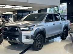 | UNIQ AUTO | 2025 TOYOTA HİLUX 2.4 INVİNCİBLE 4X4-FATURALI
