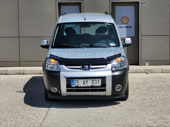 Sahibinden Peugeot Partner 1.6 HDI Adventure 2011 Model