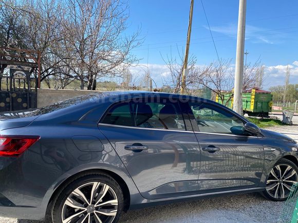 Sahibinden Renault Megane 1.5 Blue DCI Icon 2021 Model