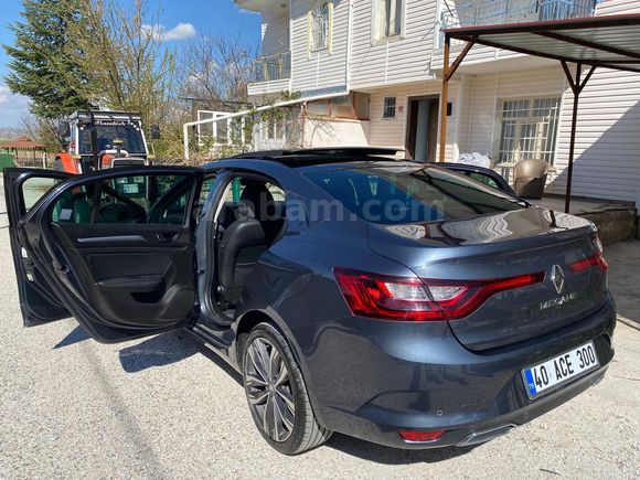 Sahibinden Renault Megane 1.5 Blue DCI Icon 2021 Model