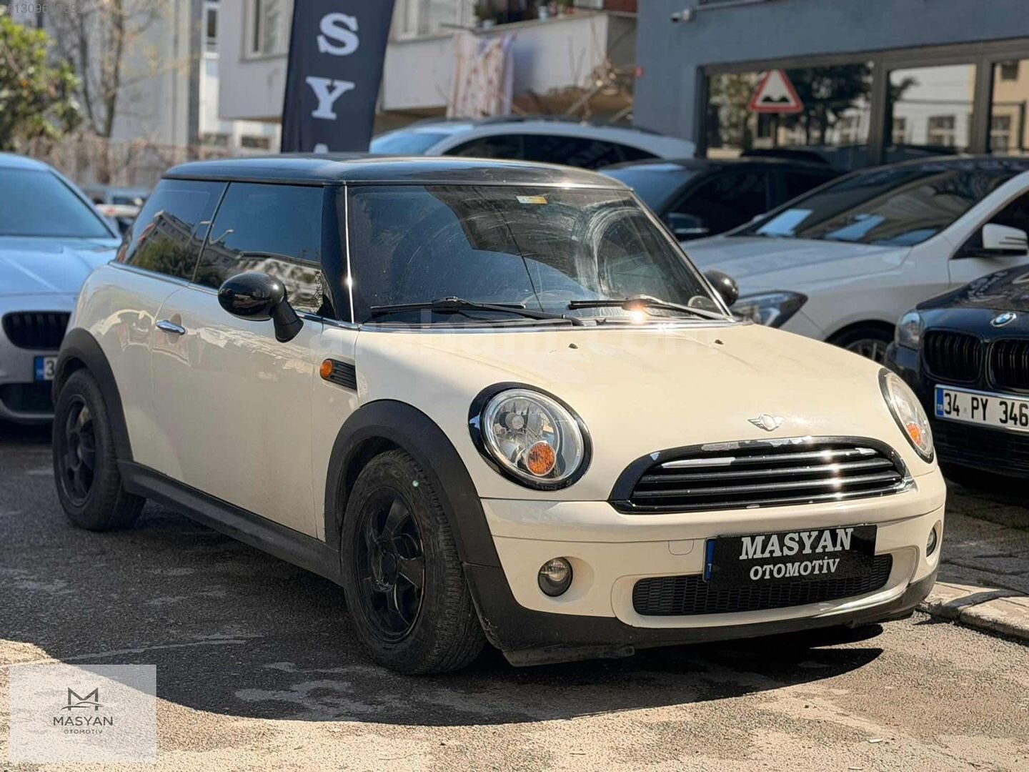 Galeriden Mini One 1.4 2008 Model İstanbul 175.000 km Beyaz 1