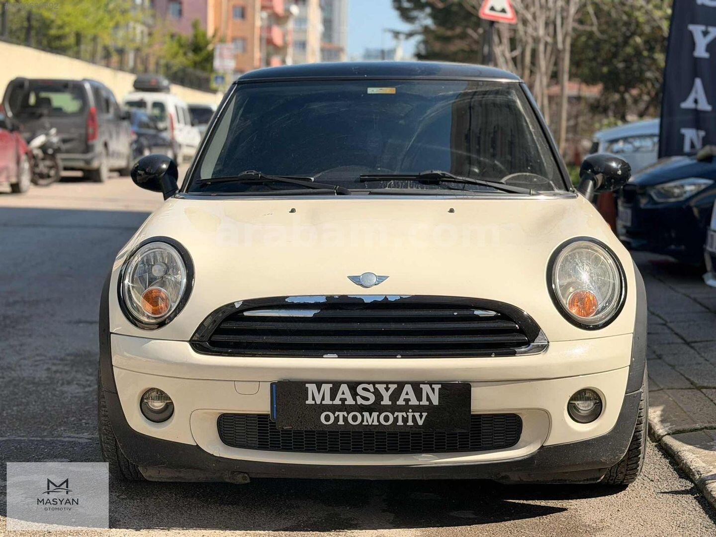 Galeriden Mini One 1.4 2008 Model İstanbul 175.000 km Beyaz 2