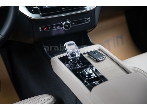 2025 XC 90 2.0 B5 P.BRIGHT 7.KISILIK_MASAJ_SOGUTMA_360K._HATASIZ