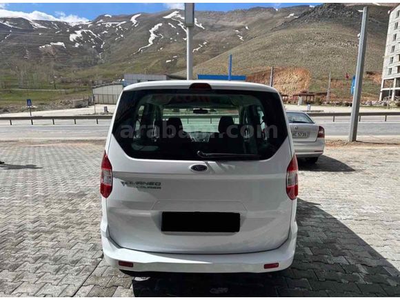 Sahibinden Ford Tourneo Courier 1.5 EcoBlue Deluxe 2023 Model 