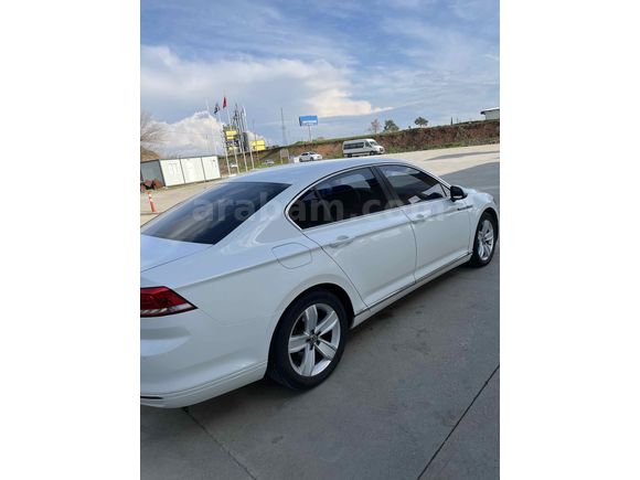 Sahibinden Volkswagen Passat 1.6 TDi BlueMotion Trendline 2017 Model  26000km Beyaz