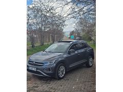 Bayi Çıkışlı 2024 T-Roc ?? Cam Tavan + Sunroof / 25 KM Sıfır Ayarında