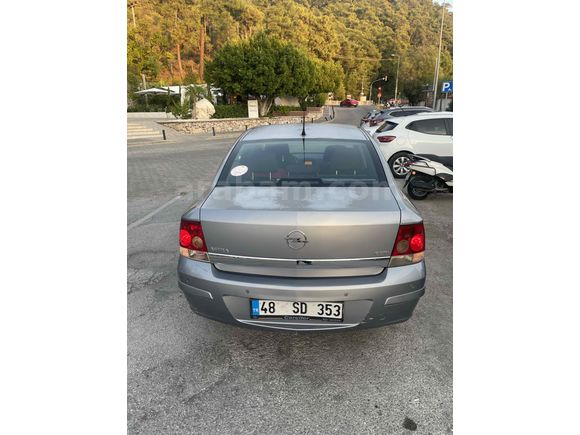 Fırsat!! Opel Astra 1.3 CDTI Enjoy 111.Yıl 2010 Model 