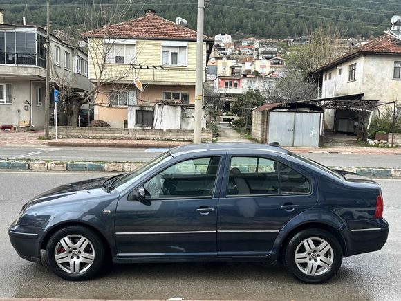 Galeriden Volkswagen Bora 1.6 Pacific 2003 Model Burdur