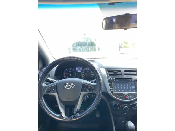 Sahibinden Hyundai Accent Blue 1.6 CRDI Mode Plus 2014 Model 