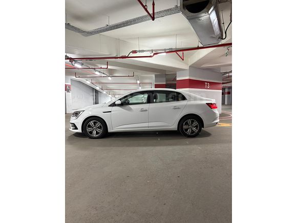 Sahibinden Renault Megane 1.5 Blue DCI Touch 2022 Model 