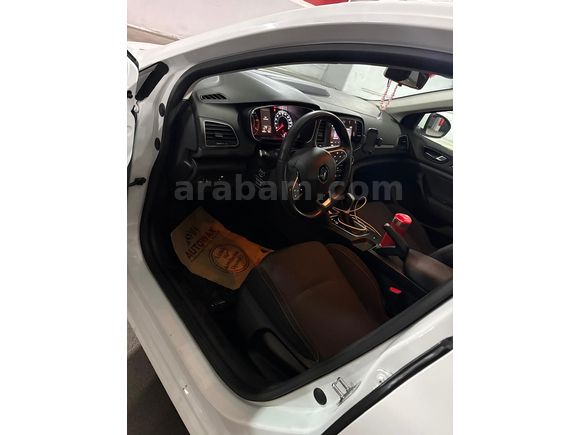 Sahibinden Renault Megane 1.5 Blue DCI Touch 2022 Model 