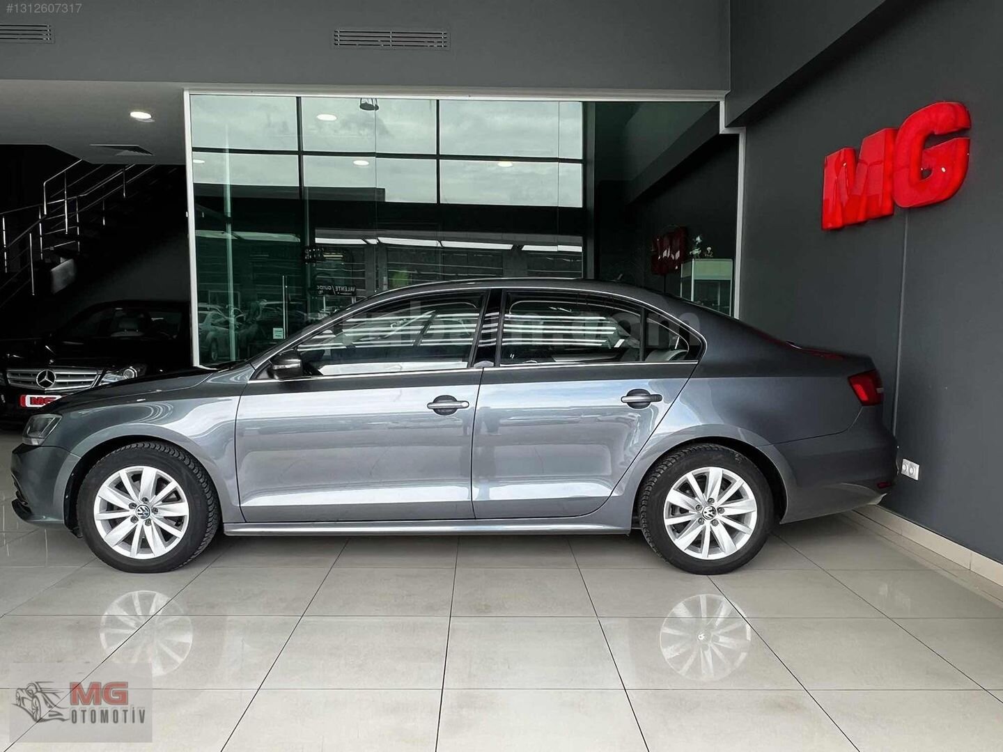 Galeriden Volkswagen Jetta 1.6 TDi Trendline 2014 Model Ankara 125.000 km Gri 5