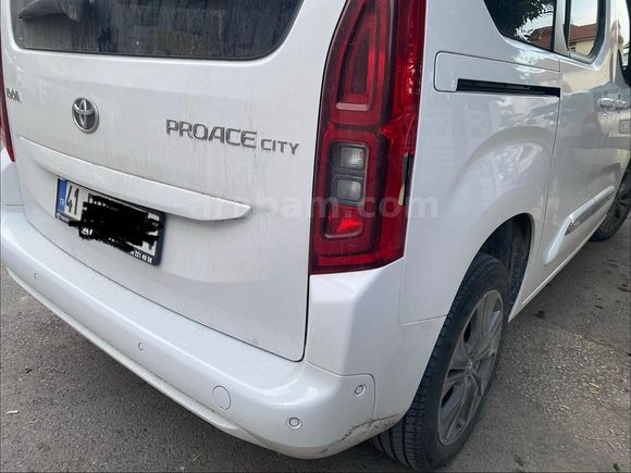 Toyota Proace 2023