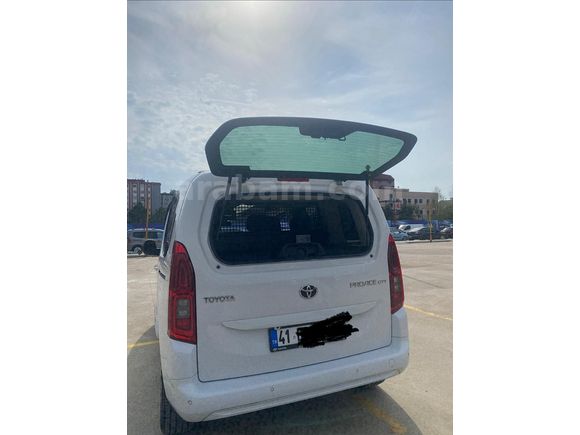 Toyota Proace 2023