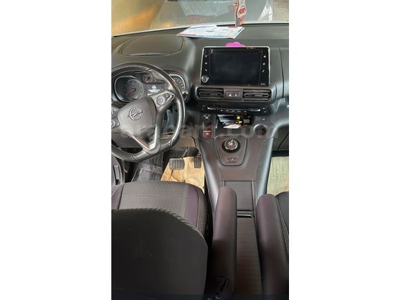 Sahibinden orjinal Opel Combo 1.5 CDTI Elegance 2023 Model