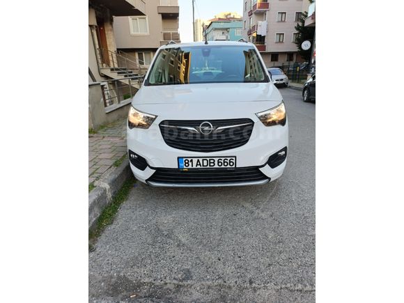 Sahibinden orjinal Opel Combo 1.5 CDTI Elegance 2023 Model