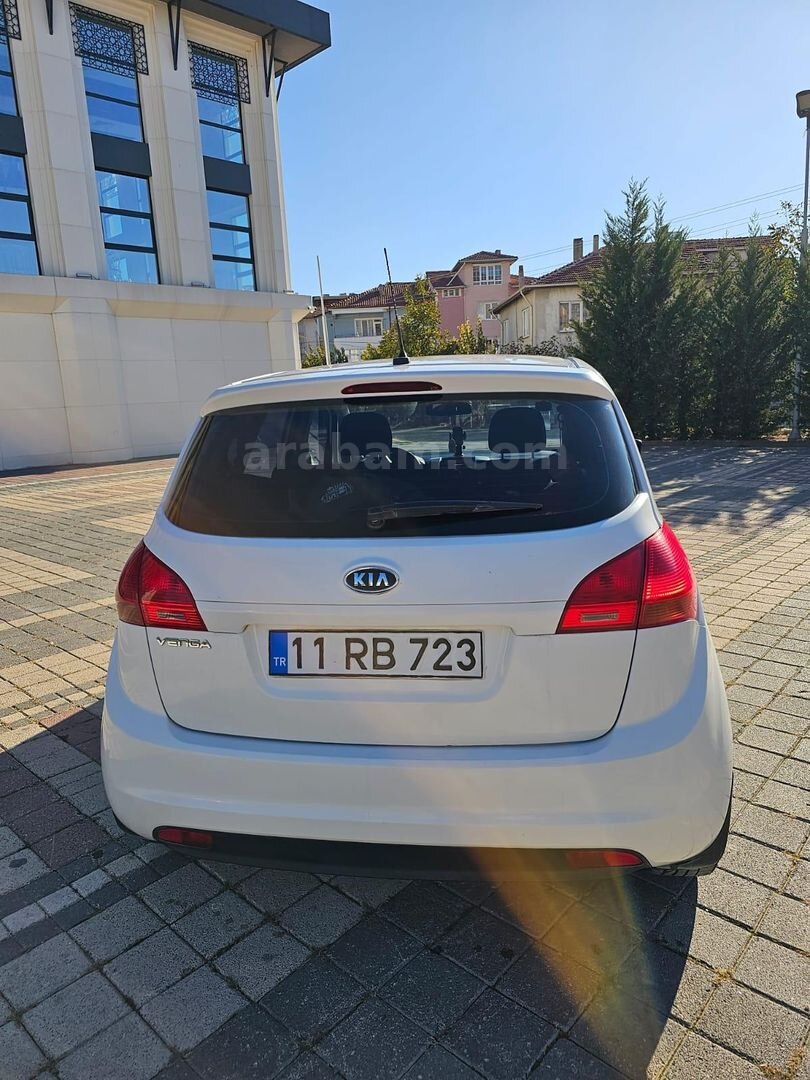 Sahibinden Kia Venga 1.4 CRDi Active 2011 Model Bilecik 249.500 km Beyaz 3