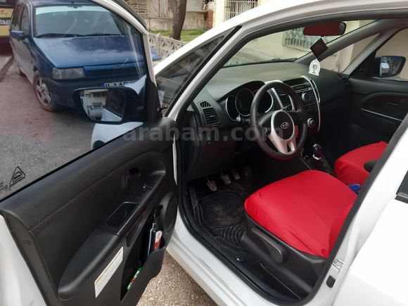 Sahibinden Kia Venga 1.4 CRDi Active 2011 Model
