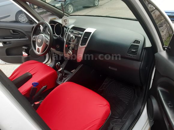 Sahibinden Kia Venga 1.4 CRDi Active 2011 Model