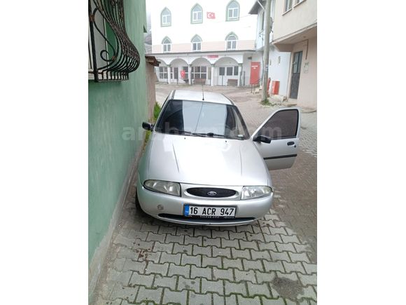 Sahibinden Ford Fiesta 1.25 Flair 1999 Model
