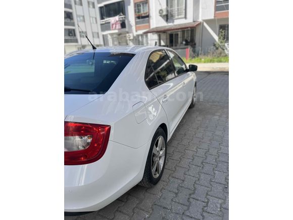 Sahibinden Skoda Rapid 1.6 TDI Elegance 2014 Model Osmaniye