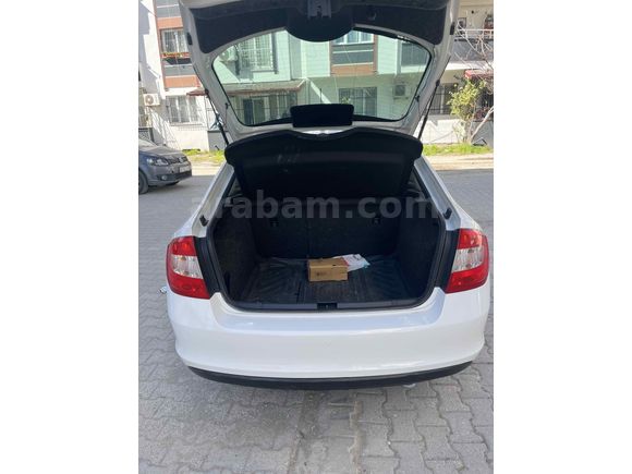 Sahibinden Skoda Rapid 1.6 TDI Elegance 2014 Model Osmaniye