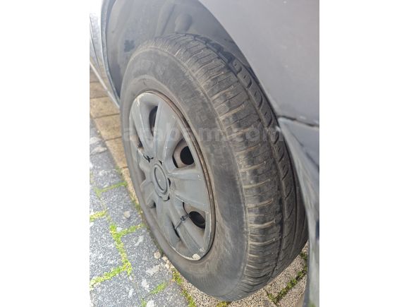 Sahibinden Ford Focus 1.6 Ambiente 2001 Model
