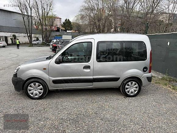 HM//MOTORS KANGO 1.5 DCİ BAKIMLI MASRAFSIZ MUEYENE YENİ KLİMALI