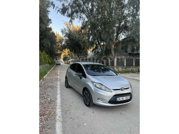 Sahibinden Ford Fiesta 1.4 TDCi Trend 2011 Model 