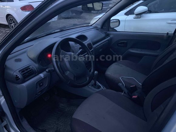 Sahibinden Renault Clio 1.6 RT 2000 Model   8 walf 285.000 km Diğer