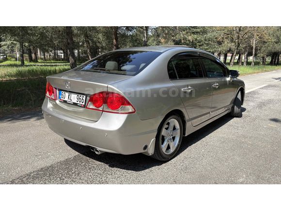 Sahibinden Honda Civic 1.6 Elegance 2007 Model Bursa 137.000 km Bej