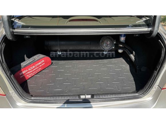 Sahibinden Honda Civic 1.6 Elegance 2007 Model Bursa 137.000 km Bej