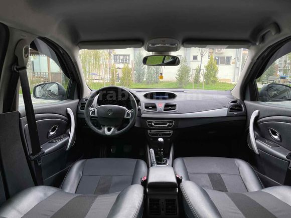 Sahibinden Renault Megane 1.5 dCi Dynamique 2011 Model  183.000 km Siyah