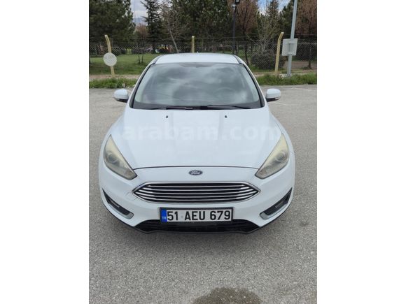 Sahibinden Ford Focus 1.5 TDCi Trend X 2015 Model  215.000 km Beyaz
