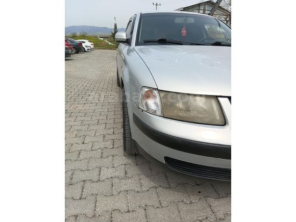 Sahibinden Volkswagen Passat 1.8 2000 Model