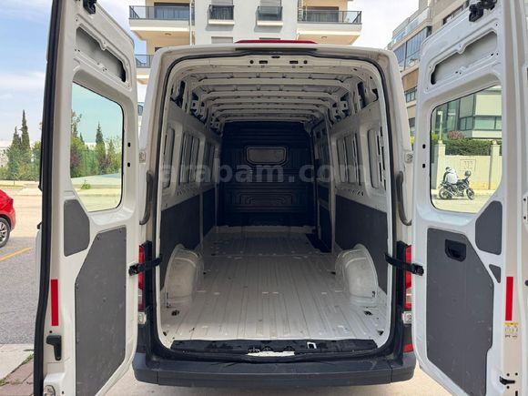 Galeriden Volkswagen Crafter 2.0 TDI Panelvan Comfortline 2021 Model İzmir