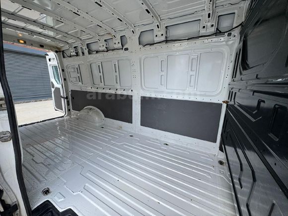 Galeriden Volkswagen Crafter 2.0 TDI Panelvan Comfortline 2021 Model İzmir