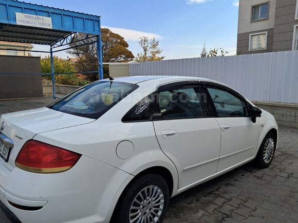 Sahibinden Fiat Linea 1.3 Multijet Pop 2014 Model  163.000 km Beyaz