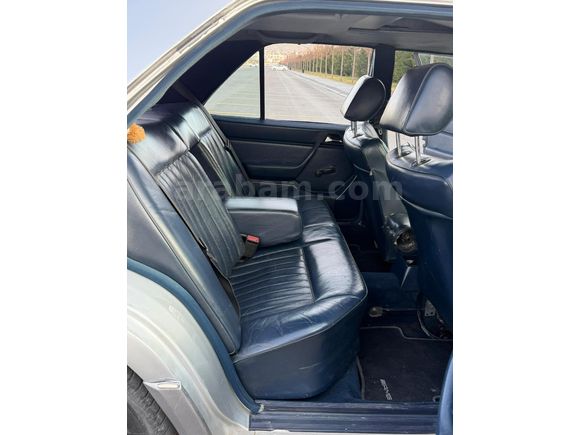 full+full sanruflu Mercedes - Benz 200 E otomatik 1989 Model